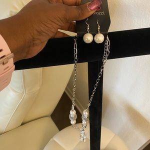 Paparazzi Pearls & Rhinestones Set